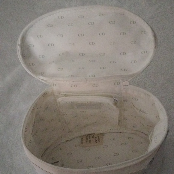 Dior Beauty bag - Picture 8 of 16